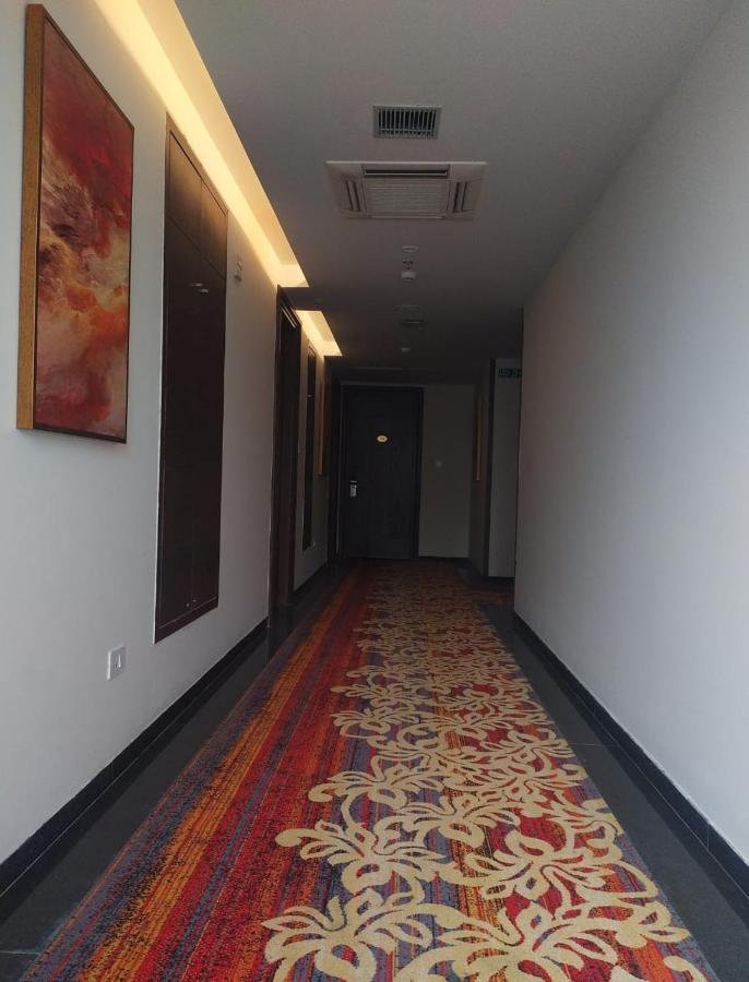 Maryland Group Hotel Zirakpur Екстериор снимка