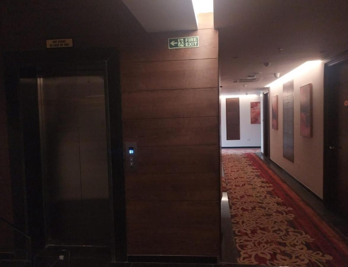 Maryland Group Hotel Zirakpur Екстериор снимка